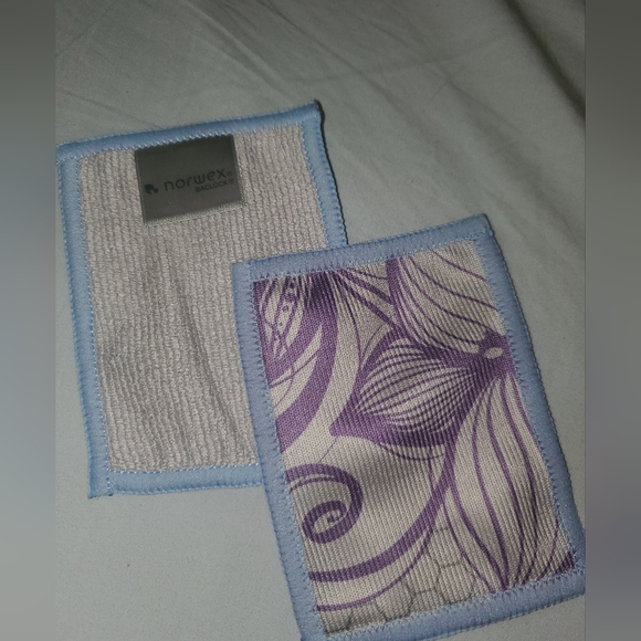 Norwex sample cloths 3 pack !3/25! - Picture 7 of 7